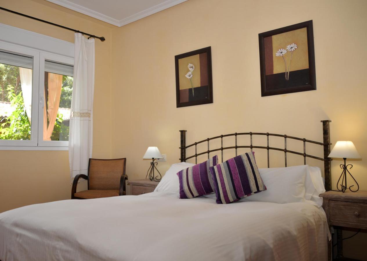 Hotel Rural El Retiro De San Pedro By Retirorural Arenas de San Pedro Buitenkant foto